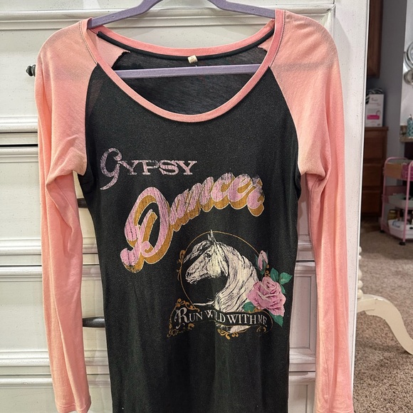 Gypsy Dancer Raglan - Picture 2 of 5